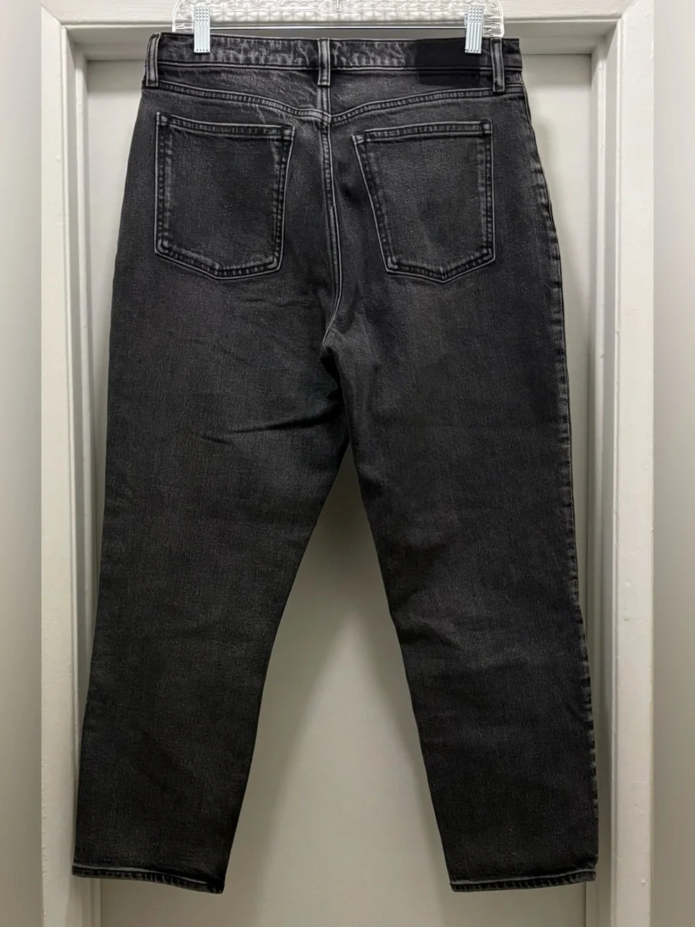 Abercrombie & Fitch The Mom High Rise Jeans Denim Washed Black Size 30/10 Womens